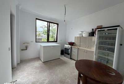 Casă cu 3 camere în Central