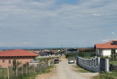 Teren intravilan de 750 mp, în Cihei - 1