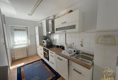 Apartament cu 3 camere decomandat, mobilat în Decebal
