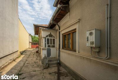 Casă cu 6 camere cu Canalizare în Chiajna - 1
