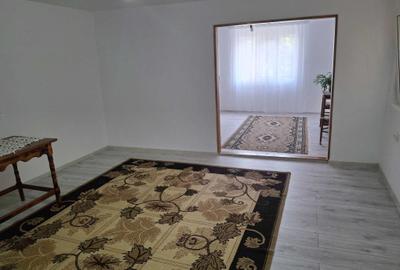 Casă cu 4 camere cu Teren 1200 Mp în Central