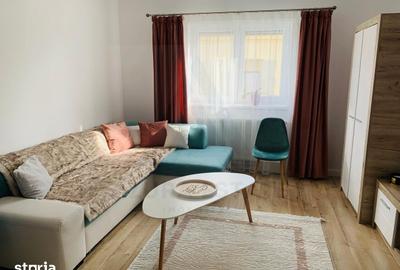 Apartament cu 2 camere decomandat, mobilat în Central