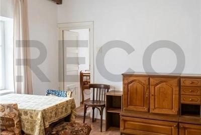 Casă cu 3 camere cu Teren 2974 Mp în Cetariu - 4