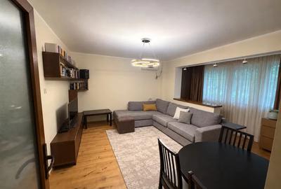 Apartament cu 3 camere semidecomandat în Drumul Taberei