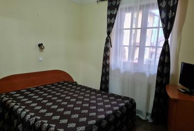 Apartament cu 2 camere decomandat în Central - 2