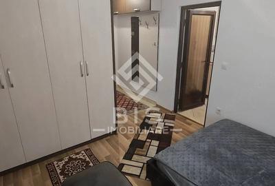 Garsonieră decomandată în Central
