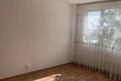 Apartament cu 2 camere decomandat în Rahova