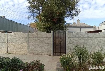Casă cu 4 camere cu Teren 209 Mp în Centură