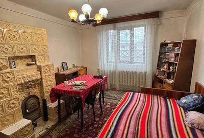 Casă cu 4 camere cu Teren 530 Mp în Central