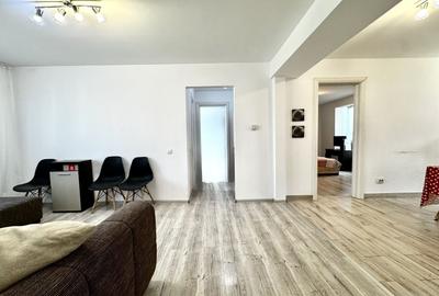 Apartament cu 4 camere decomandat, mobilat în Central - 2