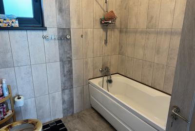 Casă cu 3 camere în Central - 2