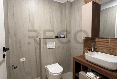 Apartament cu 3 camere decomandat în Nufărul