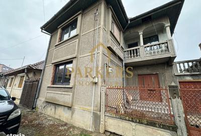 Casă cu 4 camere cu Teren 300 Mp în Central - 4