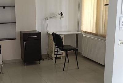 Apartament cu 3 camere în 1 Mai - 5