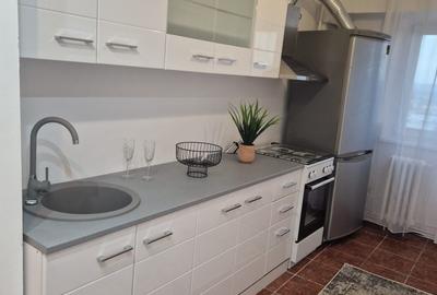 Apartament cu 4 camere decomandat în Malu Mare - 5