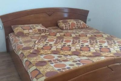 Casă cu 6 camere cu Teren 300 Mp în Central - 1