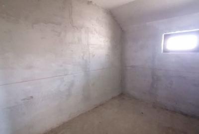 Casă cu 4 camere cu Teren 354.6 Mp în 1 Decembrie - 10