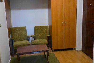 Apartament cu 3 camere decomandat, mobilat în Nord
