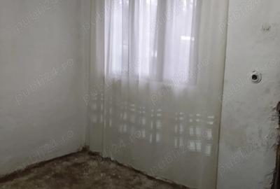 Casă cu 4 camere cu Teren 400 Mp în Malu (Godeni) - 6