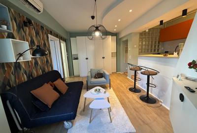 Apartament cu 2 camere semidecomandat, mobilat în P-ța Universității - 1