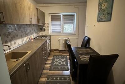 Apartament cu 2 camere semidecomandat în Berceni