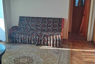 Apartament cu 2 camere semidecomandat în Craiovei