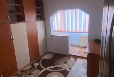 Apartament cu 3 camere decomandat în Central - 7