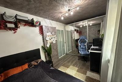 Apartament cu 2 camere nedecomandat în P-ța Doina