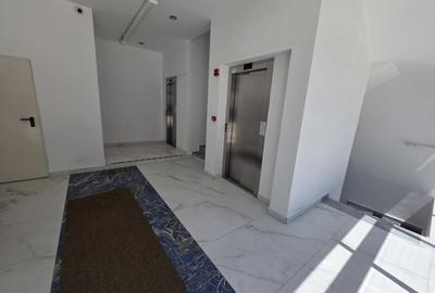 Apartament cu 2 camere decomandat în Far - 13