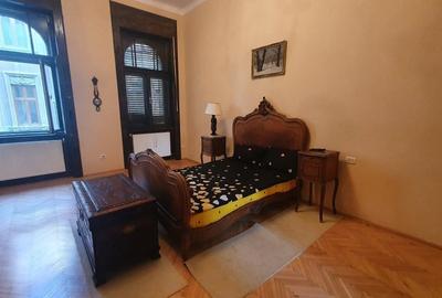 Apartament cu 3 camere decomandat în Central - 1