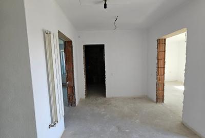 Duplex cu 4 camere cu Canalizare în Parța - 17