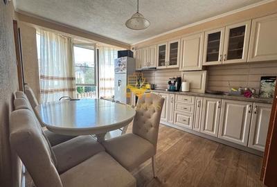 Apartament cu 3 camere semidecomandat, mobilat în Central - 3