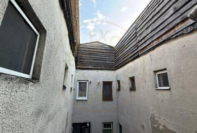 Apartament cu 4 camere semidecomandat în Carei - 20