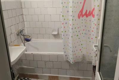 Apartament cu 3 camere decomandat în Central - 1