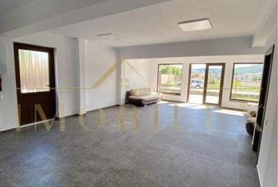Spațiu comercial, de 73 mp, în Florești