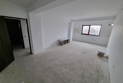 Apartament cu 2 camere decomandat în Km 5 - 1