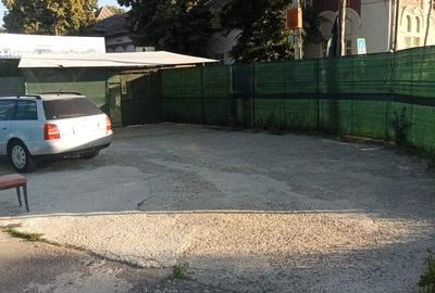 Spațiu comercial, în Central