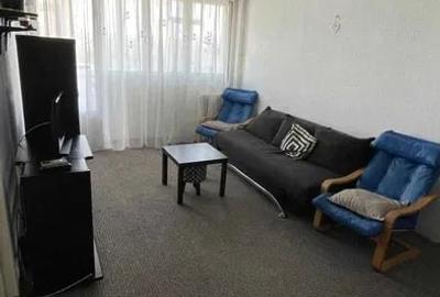 Apartament cu 2 camere semidecomandat, mobilat în Titan