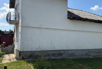 Casă cu 4 camere în Săteni - 4