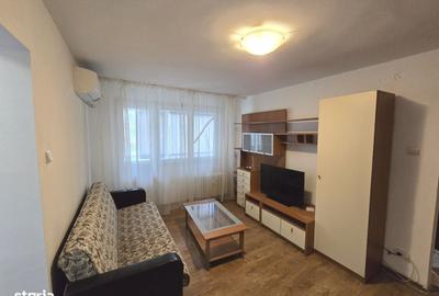 Apartament cu 2 camere decomandat în Crângași