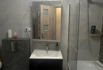 Apartament cu 2 camere decomandat în Obor