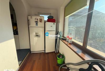 Casă cu 6 camere cu Teren 1330 Mp în Victoria - 10