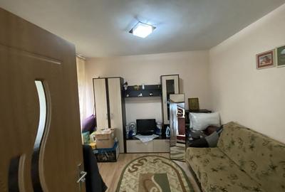 Casă cu 4 camere în Poiana Teiului