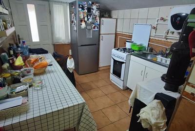 Casă cu Teren 2600 Mp în Slava Rusă