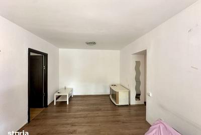 Apartament cu 2 camere semidecomandat în Gruia
