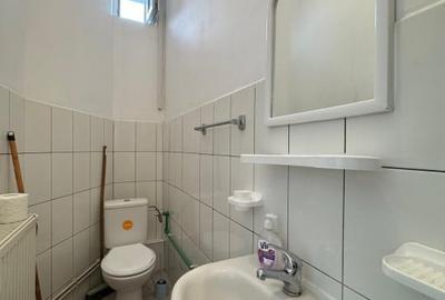 Apartament cu 18 camere decomandat, mobilat în Carierei - 15