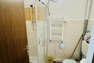 Apartament cu 2 camere decomandat în Vișani - 3