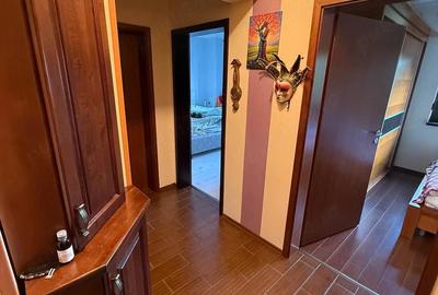 Apartament cu 3 camere decomandat în Berceni - 3