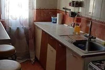 Apartament cu 2 camere decomandat în Buziașului