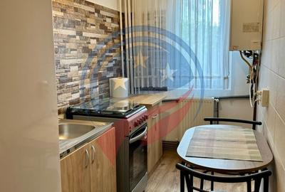 Apartament cu 3 camere semidecomandat în Sărari - 5